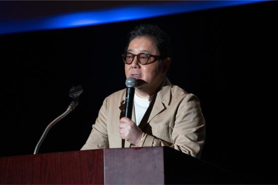 プロデューサーの秋元康氏