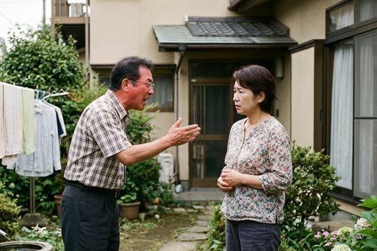 「土地の境界線を侵略している!」豹変した隣人が、ある日突然“低姿勢で謝罪”に来るまで