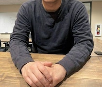 【実録】「手取り22万で月10万投資」した29歳・早稲田卒男性の末路。部屋は“独房状態”、最後は“虫歯”がきっかけで崩壊
