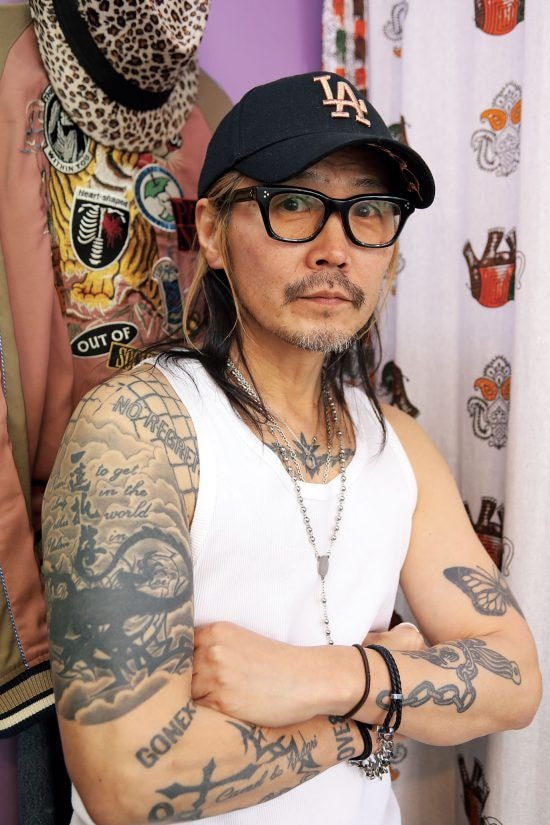 55歳で「はじめてのタトゥー」を入れた59歳美容師が、見た目はいかつくなっても「昔より低姿勢になった」深いワケ