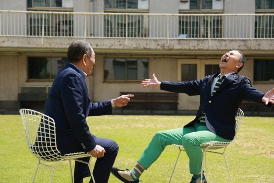「目標がないと前向きに生きられへん」 ザ・ぼんちが語る“老いない漫才論”