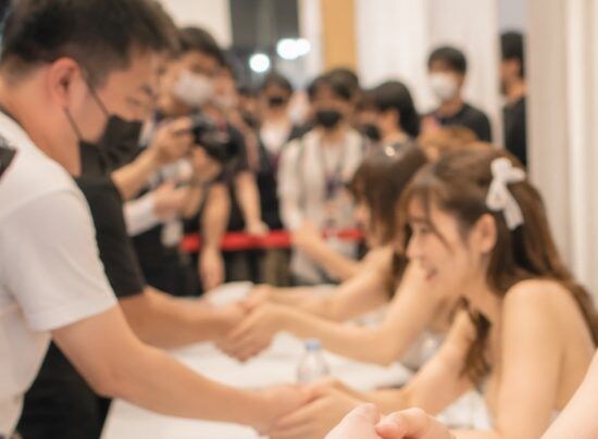台湾で20万人超のイベントでも大人気…日本のセクシー女優が海外で“女神扱い”される納得の理由