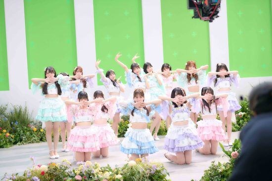 【MV密着】SKE48『サンダルだぜ』、夏曲でまさかの極寒ロケ!? 現場で見た笑顔の理由(わけ)