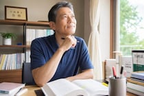56歳で行政書士の資格取得は無謀？ 一度落ちた会社員男性に、佐藤優が教える合格への勉強法