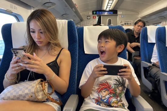 新幹線で“大音量でゲームを実況する息子”と注意しない母親に訪れた「最悪」な末路／2026年お盆の新幹線、Uターン混雑を避けられる時間帯はいつ？JRの予測から調べてみた
