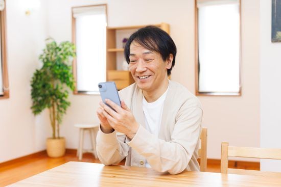 スマホ　男性