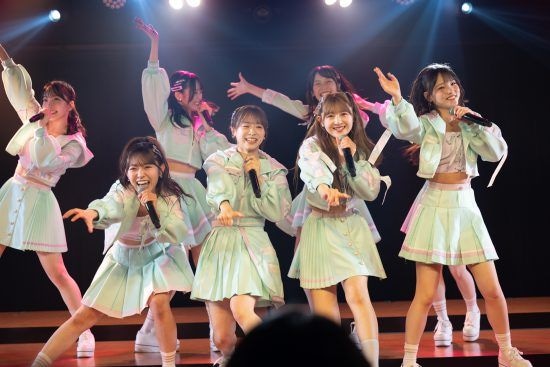 AKB48、歌で繫ぐ20周年の先へ。新公演「夢のポップスター」で見せた東京ドームへの思い