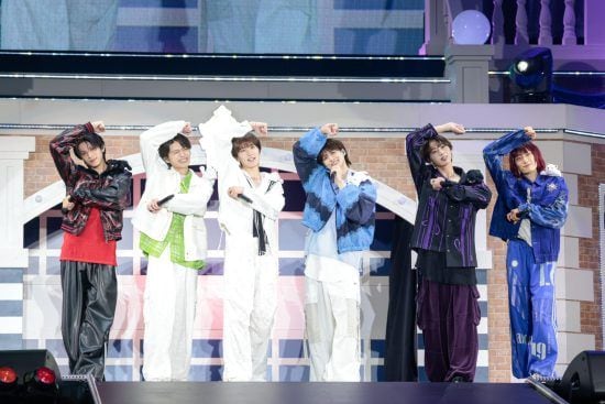 「熱狂」から「癒やし」へ。M!LKらEBiDANが大旋風を起こす納得の理由…令和に求められる“身近な推し”