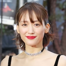 綾瀬はるか、奇跡の40歳に！今結婚したらロス確定の「40代美人女優」ランキング