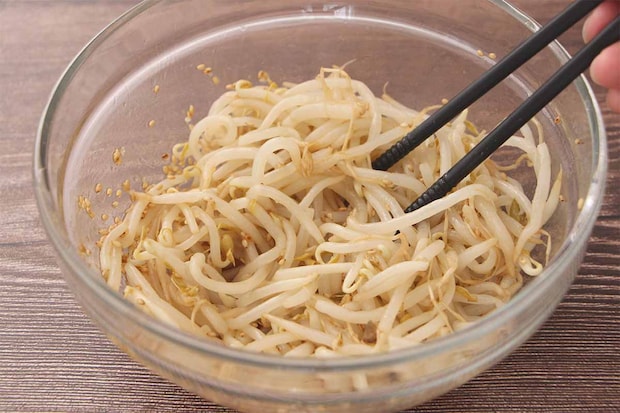 【メンズレシピ】旨辛もやしナムル