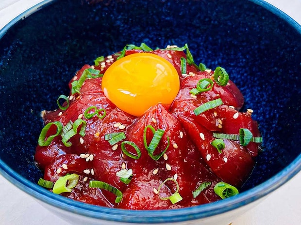 【メシが止まらない】たった数分で作れる！至福の漬け丼《簡単レシピ》