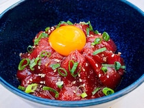 【メシが止まらない】たった数分で作れる！至福の漬け丼《簡単レシピ》