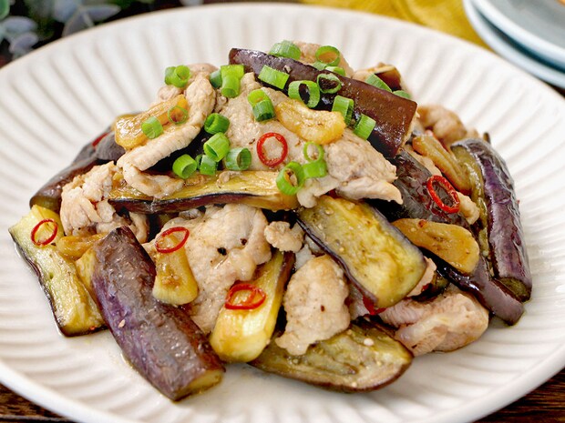 【なすと豚肉の炒め物】にんにく香る！時短ペペロンチーノ風