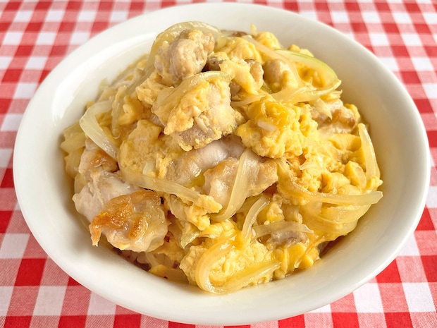 【親子丼レシピ】めんつゆ2倍で失敗なし！感動のふわとろ卵