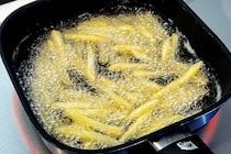 冷凍ポテトを「マクドナルドの味」にしたい──。このレシピは“意地とロマン”だ