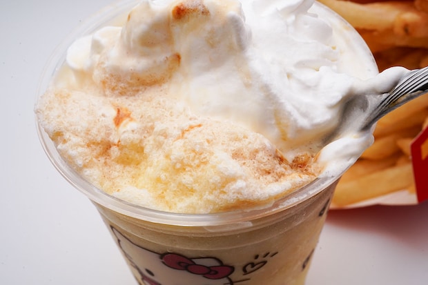 マクドナルド「ポムポムプリンのクリーミープリンフラッペ」