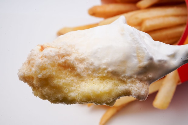 マクドナルド「ポムポムプリンのクリーミープリンフラッペ」