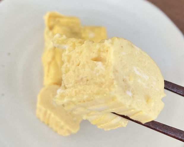 ダイソー「レンジで簡単だし巻きたまご」