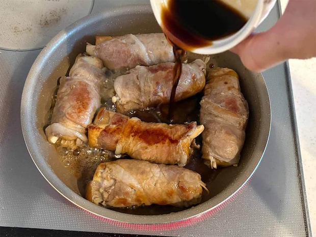 タサン志麻さん「肉巻き(豚薄切り肉&厚揚げ&きのこ)」