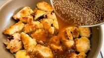 フライパンひとつで即完成！「ハイボールが秒で空に──。」至福の濃厚味噌カツ煮