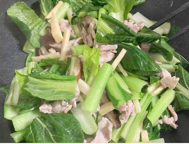 栗原はるみさん「豚肉と小松菜のあんかけ焼きそば」