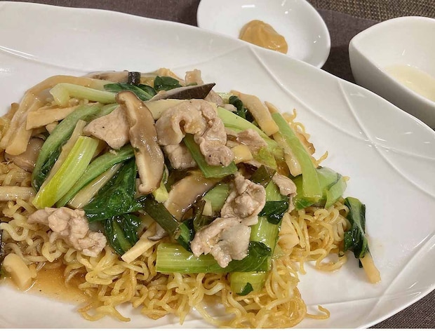 栗原はるみさん「豚肉と小松菜のあんかけ焼きそば」