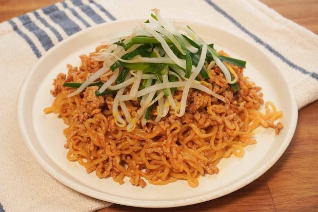 タサン志麻さん「辛ラーメンのまぜそば」