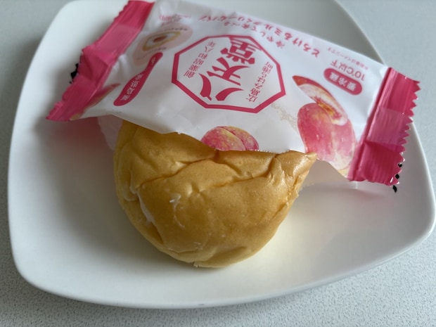 八天堂「冷やして食べるとろけるミルクくりーむパン」