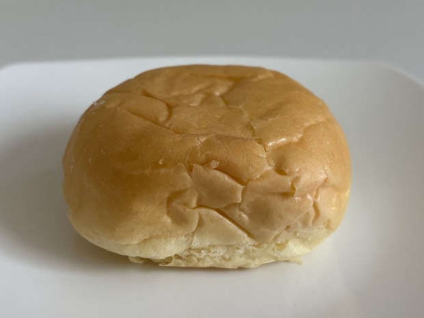 八天堂「冷やして食べるとろけるミルクくりーむパン」