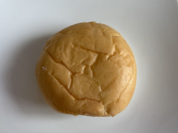 八天堂「冷やして食べるとろけるミルクくりーむパン」