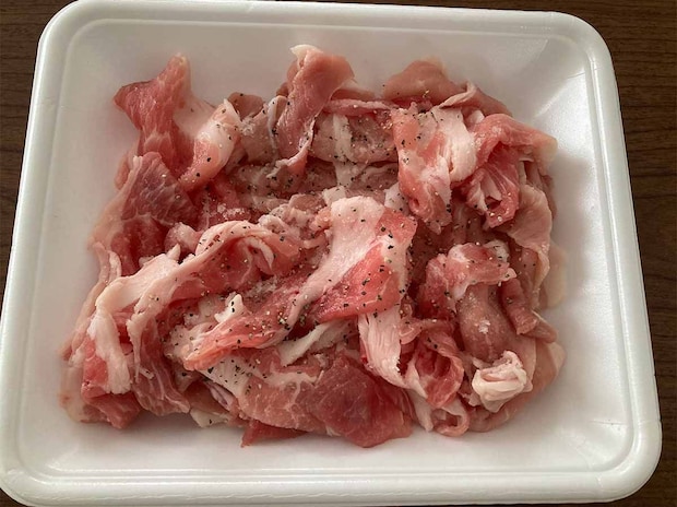 タサン志麻さん「豚肉とカラフル野菜のレモンじょうゆ炒め」