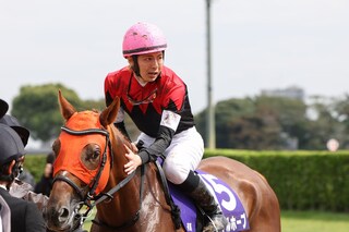 「ロイヤルファミリー」ロイヤルホープのモデルは「あの個性派名馬」？SNS「意識してるよね」「子供に超大物が出そう」