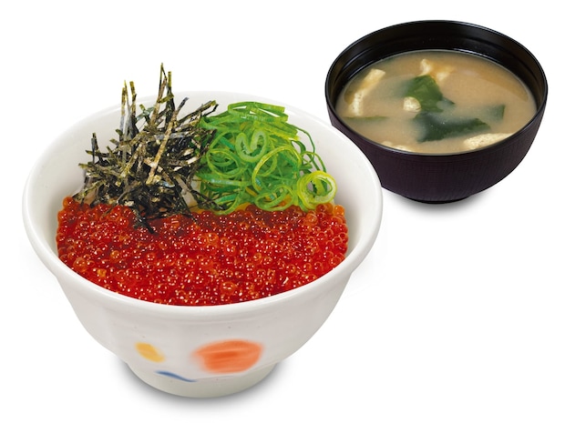 松屋、厳選「いくら丼」登場に「最強」「革命」とネットユーザー歓喜も…「リピない」「盛り方が…」と問題点指摘