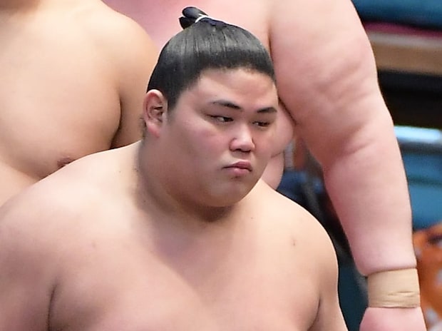 伯桜鵬→伯乃富士に四股名変更　SNS「いい四股名」「爪痕消し去るのか…」と複雑　唯一改名しない炎鵬に注目も