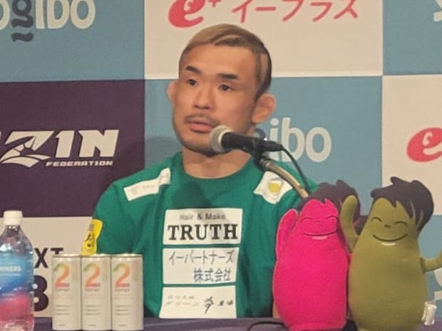 扇久保博正「やっとチャンピオンになれました」 フライ級GP決勝戦で元谷友貴に3-0で勝ち悲願の初戴冠