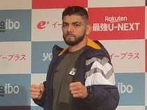 サトシまさかの王座陥落　ノジモフの右膝被弾で13秒KO負け　野村駿太の代役から新王者のノジモフ「今、世界で一番幸せな人間だと思う」