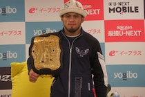 シェイドゥラエフの人気が止まらない　RIZIN大みそか大会公式オークションで実使用グローブが朝倉未来超えの108万円で落札　キルギス伝統帽子カルパックもバカ売れ