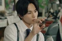 「オレババ」月白（草川拓弥）華麗アクションに「ばちばちにかっこいい」「大優勝」と悶絶　「ベイビーわるきゅーれ」思い出す人も