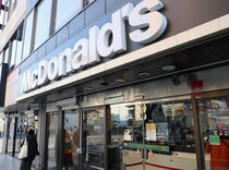 マクドナルド公式アプリがサーバー不調か　SNS「連休初日に使えなくて絶望」「たこ焼き食べた」