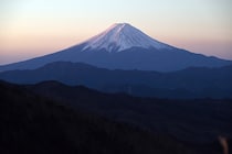 冬の富士山で遭難相次ぐ　20代中国籍男性足負傷で119番→X「閉山中の富士山」「山岳遭難救助隊」トレンド入り