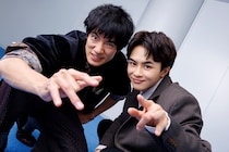 中島歩×草川拓弥は“アチチ”な関係　「ベイビーわるきゅーれ」からつながるバディ感に注目　テレ東「オレババ」対談