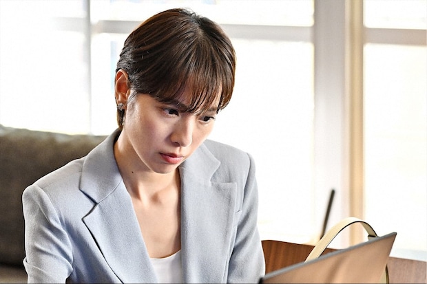 日曜劇場「リブート」“一香（戸田恵梨香）＝夏海（山口紗弥加）説“再燃！カギは「いちご」の食べ方？「後々効いてきそうな情報すぎる」