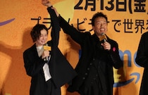 米倉涼子、騒動後初の公の場　ファン、関係者に「感謝しています」　遠藤憲一の“神対応”に笑顔　「エンジェルフライト THE MOVIE」完成披露試写会