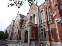 「ごめんねパパママ」明治大商学部入試、英語難化で受験生自暴自棄に…国語は「誤謬」めぐり痛恨のミス続出