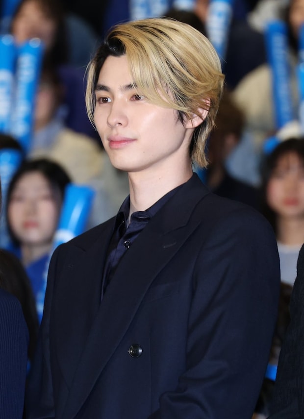 本田響矢、5カ月の猛特訓とプロテインで肉体改造！　チームメイトの“暴露”に照れ笑い　日曜劇場「ＧＩＦＴ」舞台あいさつ