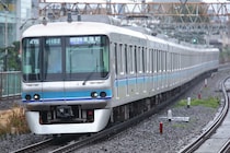 東西線は最大30分遅れ、中央線や都営浅草線も…首都圏各線で遅延続出　入学式・始業式後初の週末の混乱に「混雑率300％」「地獄」