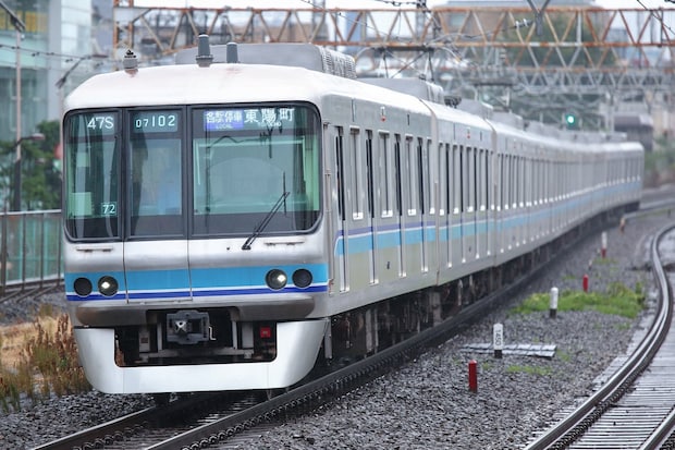 東西線は最大30分遅れ、中央線や都営浅草線も…首都圏各線で遅延続出　入学式・始業式後初の週末の混乱に「混雑率300％」「地獄」