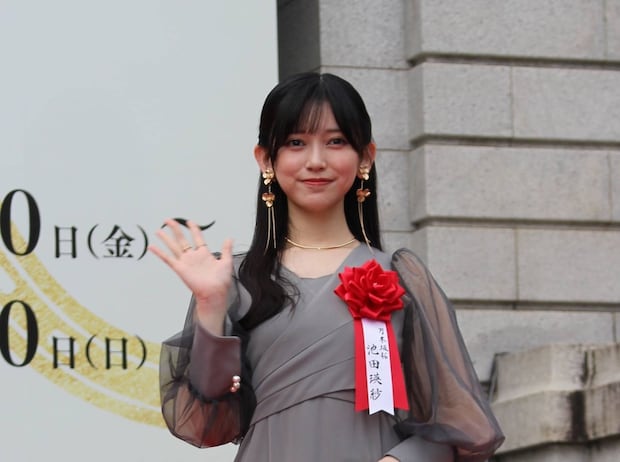 乃木坂46“新センター”池田瑛紗「そこを肉の丸みで隠せているっていうのはすごくいい」