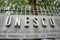 「サザエさんがあるのに…」日本の女性漫画家は性別を隠さないと活動できない！？ユネスコ誤解で“炎上”か