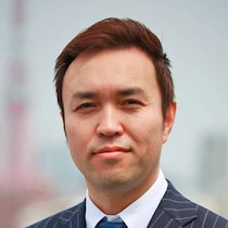 玉川徹氏、中国製ロボットの進化に思わず「放送事故」！？　ロボットを押し倒すハプニング